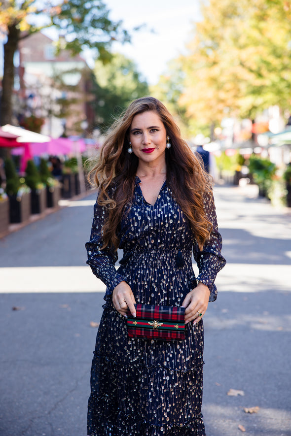 Outdoor model in the Sail to Sable Smocked Midi Dress - Navy Clip Dot