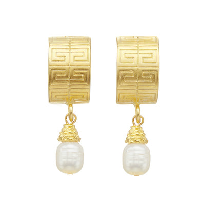 Flat view of the Susan Shaw Guest Pearl Drop Earrings