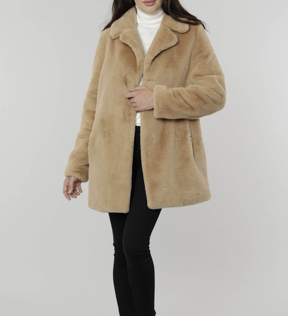 Dolce Cabo Faux Fur Coat - Champagne