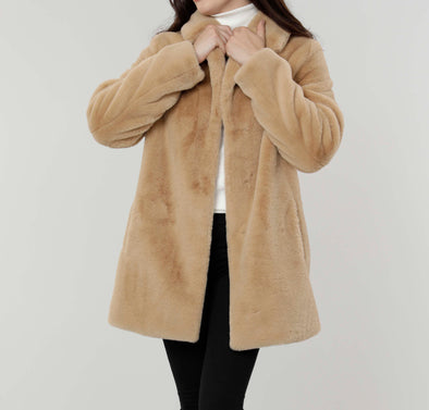 Dolce Cabo Faux Fur Coat - Champagne