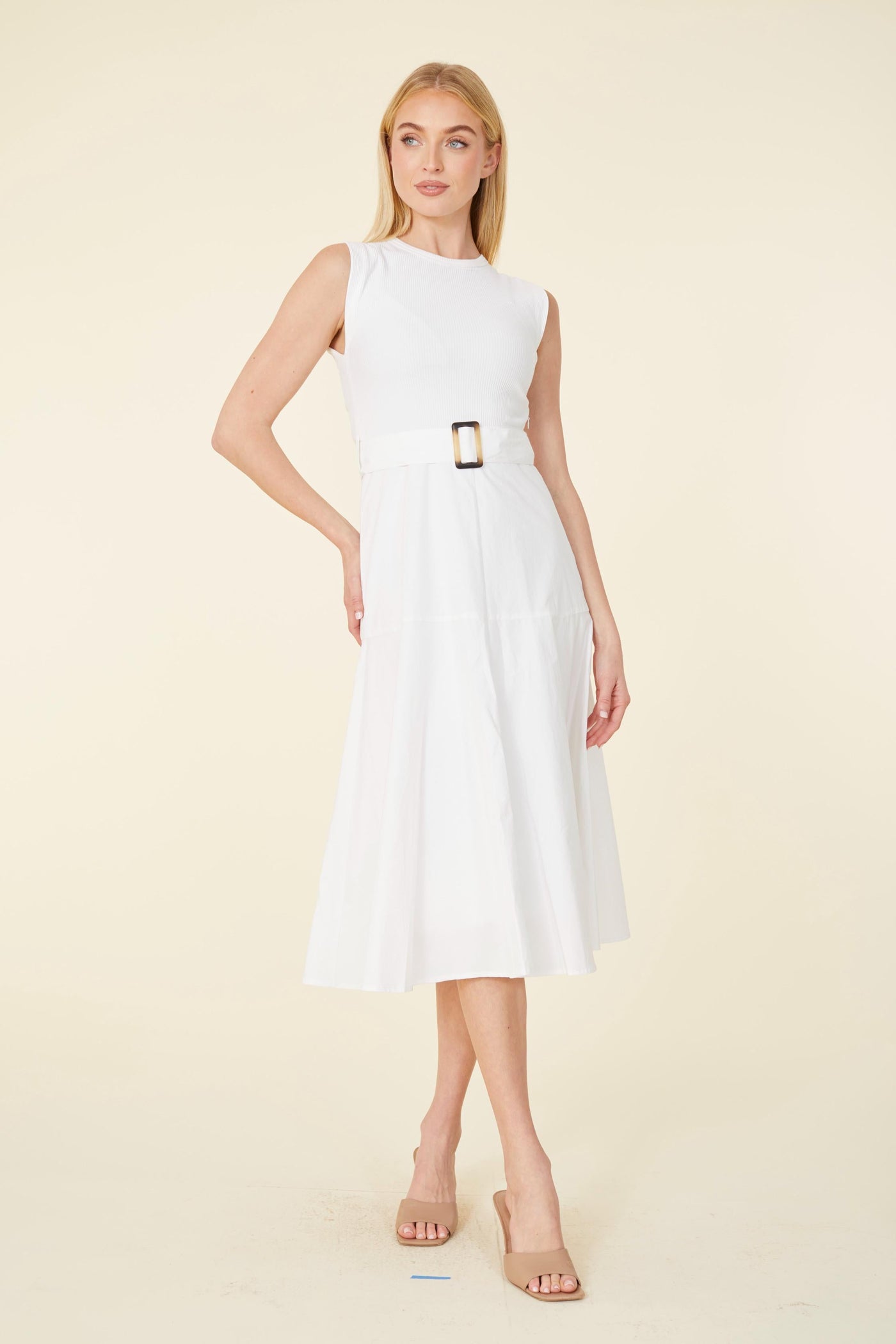 Sleeveless Midi Dress White / L