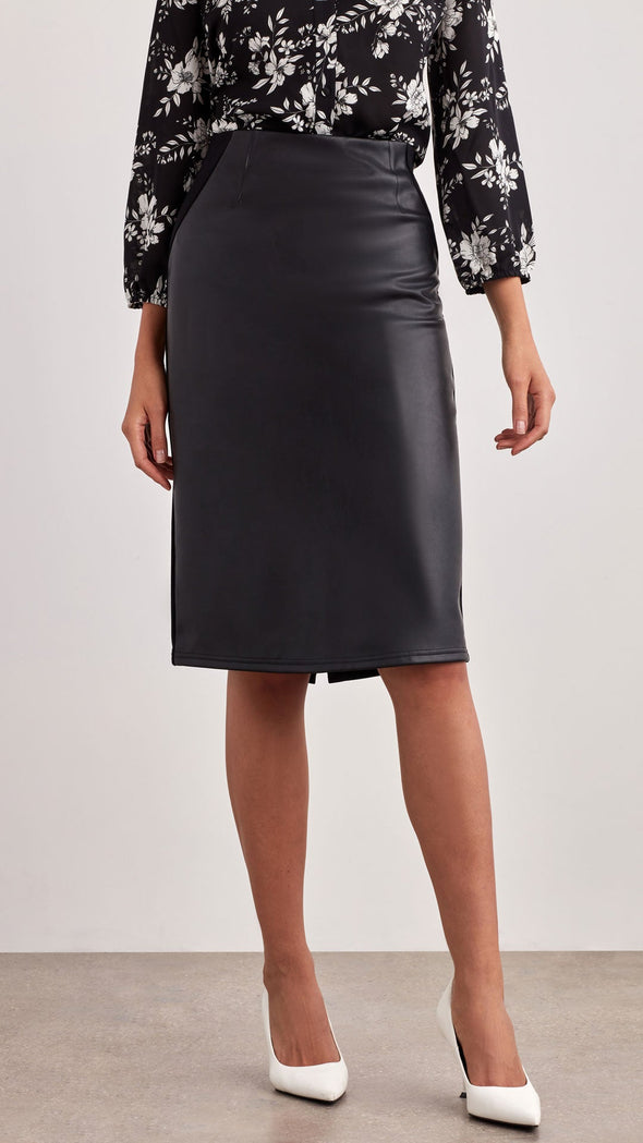 Front view of the Ellen Tracy Carrie Skirt - Black