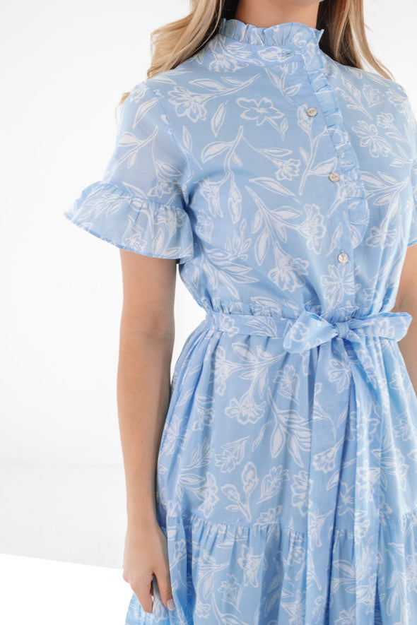 Close up of the sleeve and waist of the J.Marie Janey Button up midi dress