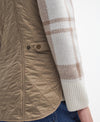 Button cinch closure on the Barbour Wray Gilet Vest - Sand Dune