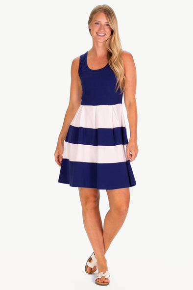 Front view of model in the Duffield Lane Ludington Pique Dress - Navy/White