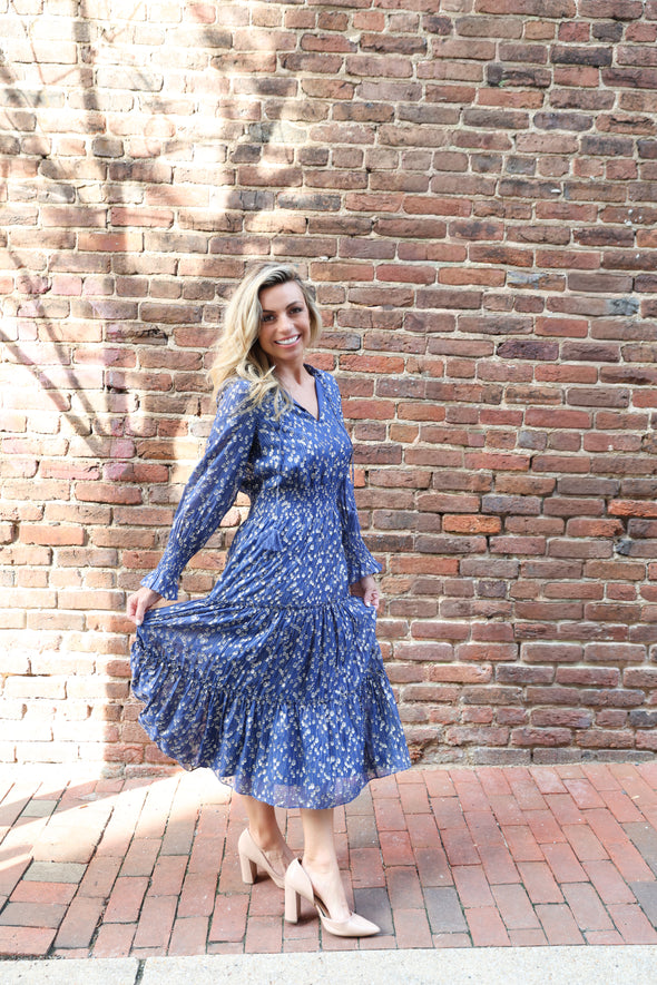 Sail To Sable x The Lucky Knot Middleton Midi Dress - Navy Peony