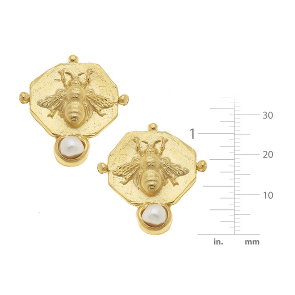 Size of the Susan Shaw Pearl Bee Stud Earrings