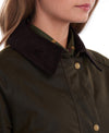 Collar of the Barbour Acorn Wax Jacket - Olive