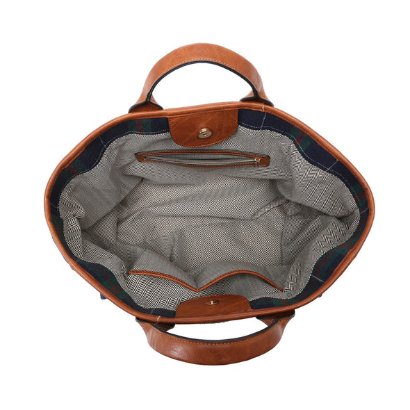 Inside view of the Sloane Chain Bag