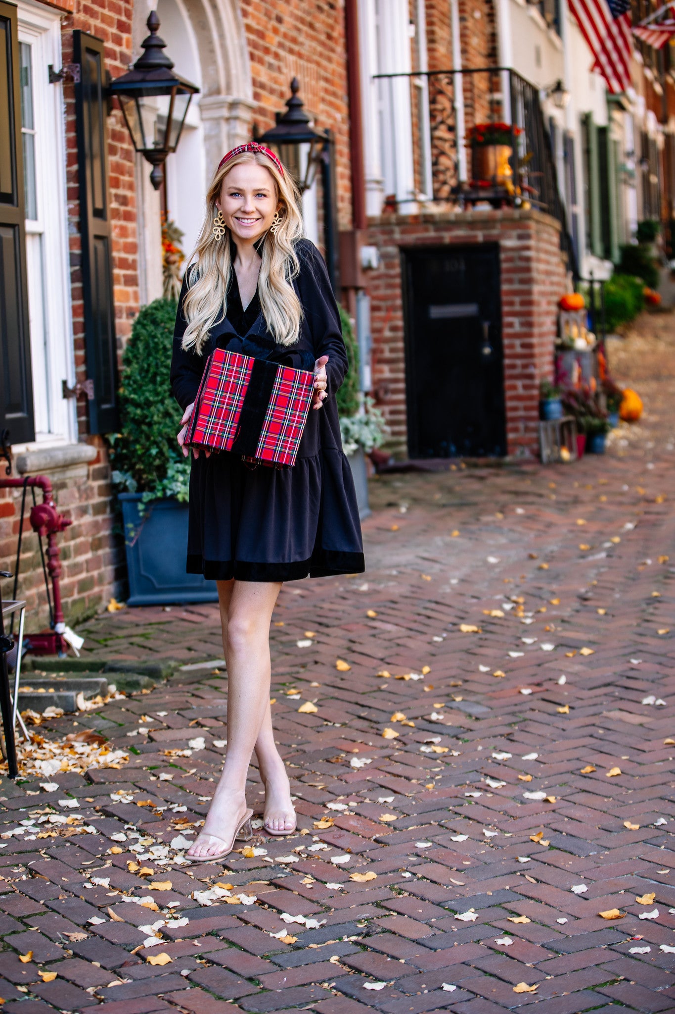 Sail to Sable Long Sleeve Fit and Flare Dress in Black | Holiday Dress THE LUCKY KNOT Sail to Sable Long Sleeve Fit and Flare Dress in Black | Holiday Dress THE LUCKY KNOT