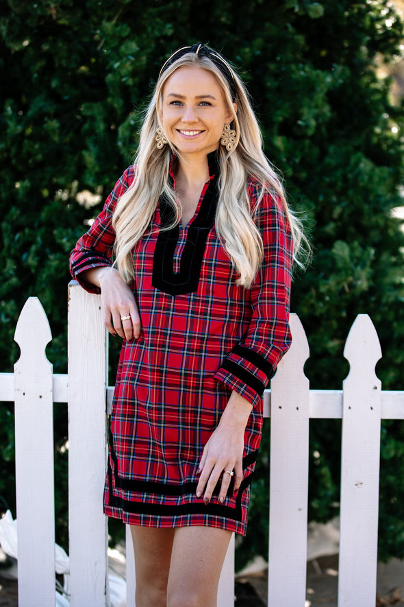 Outdoor model in Sail to Sable Tunic Dress - Red Plaid