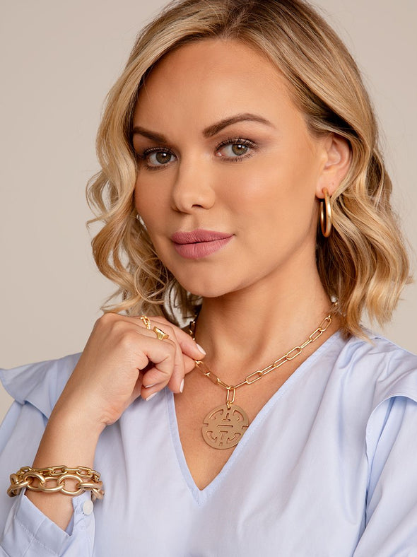 Zenzii Traveling Pendant Collar Necklace - Matte Gold